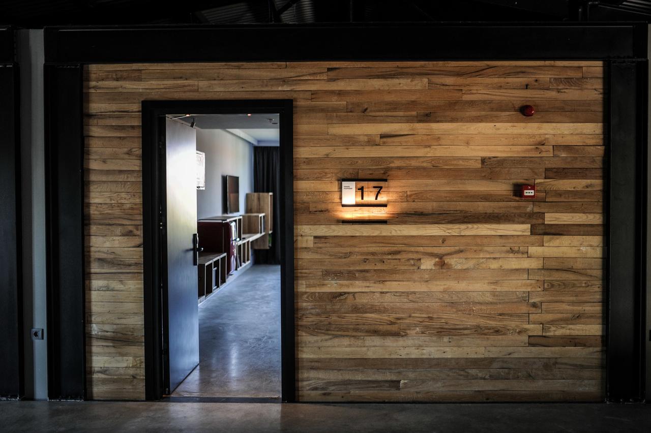 אלאקאטי Warehouse By The Stay (Adults Only) מראה חיצוני תמונה